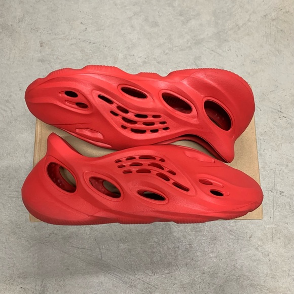 Adidas Yeezy Foam Runner RNNR RNR 'Vermillion' 11 GW3355